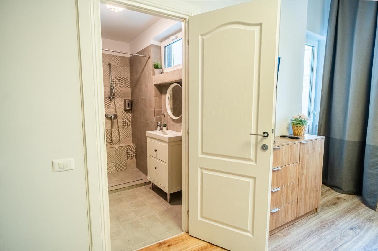 Cozy Apartments Near Calea Victoriei Βουκουρέστι Εξωτερικό φωτογραφία